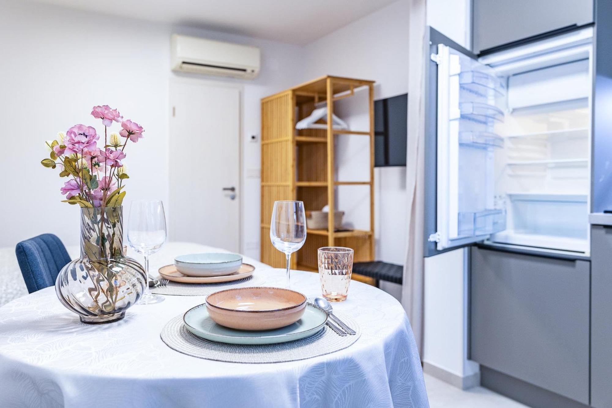 Isolana Apartment Ізола Екстер'єр фото